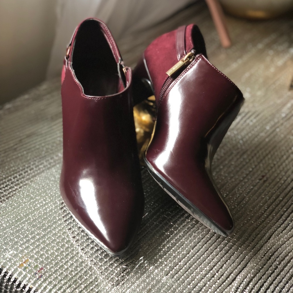 Bandolino Kaeto Ankle Booties